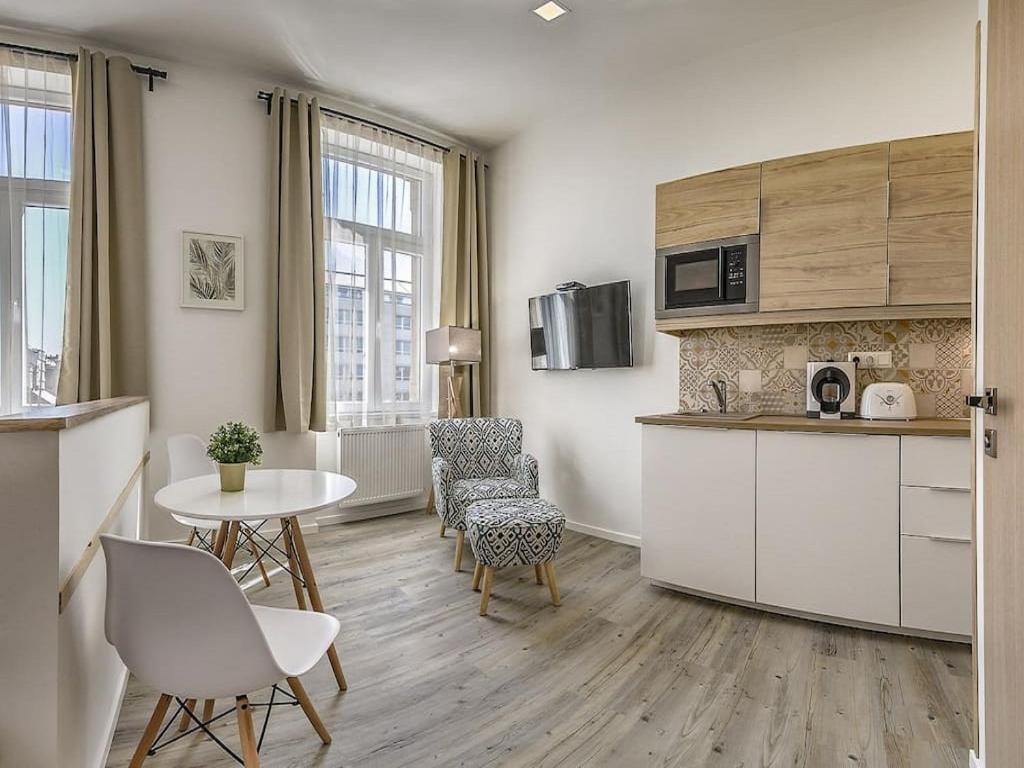 Glam Downtown Apartments Будапеща Екстериор снимка