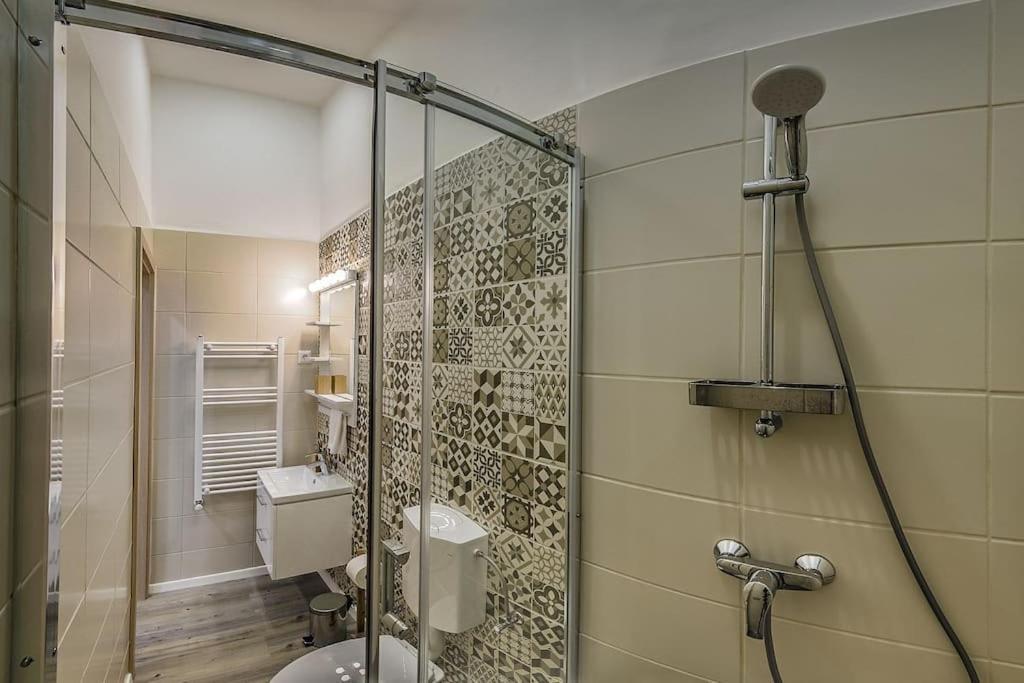 Glam Downtown Apartments Будапеща Екстериор снимка