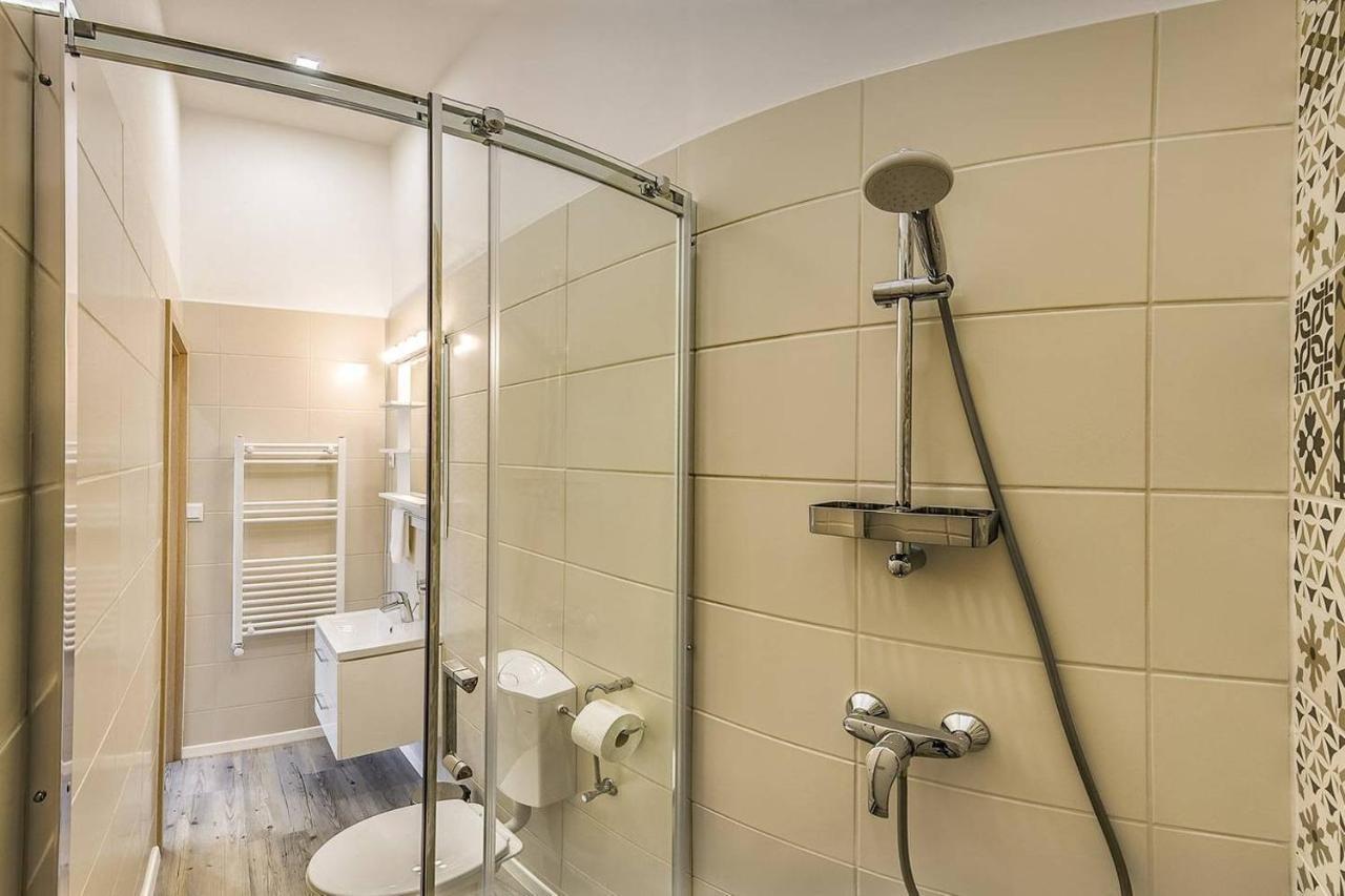 Glam Downtown Apartments Будапеща Екстериор снимка